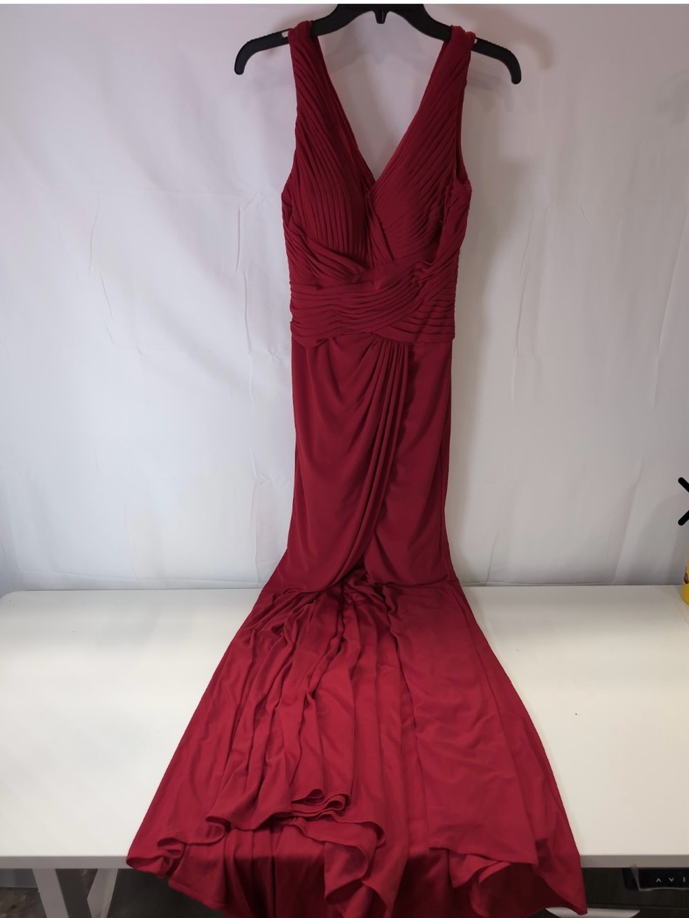 Mac Duggal Womens Size 4 Burgundy V-Neck Ruched Maxi Evening Gown Sleeveless